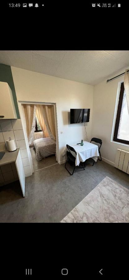 T2 Proche Gare Avec Wifi 1Er Etage Apartment Chartres Exterior photo
